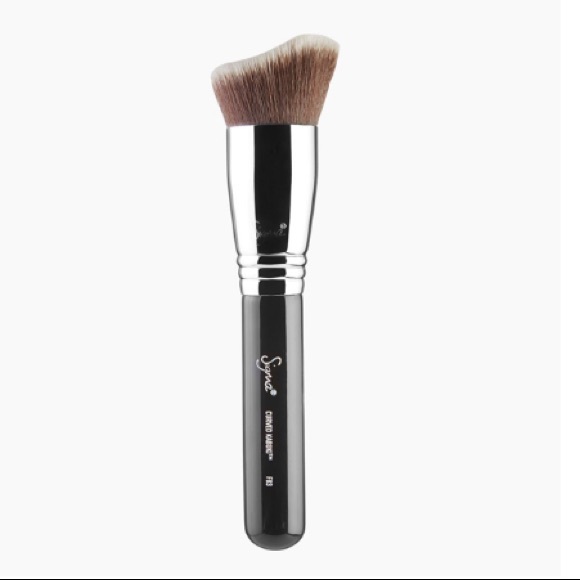 Sigma Beauty Other - Sigma F83 Curved Kabuki Brush